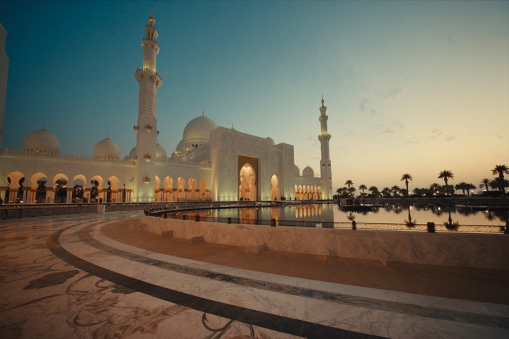 abu dhabi grand mosque
