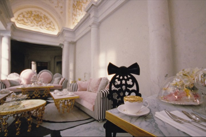 abu dhabi palace cafe