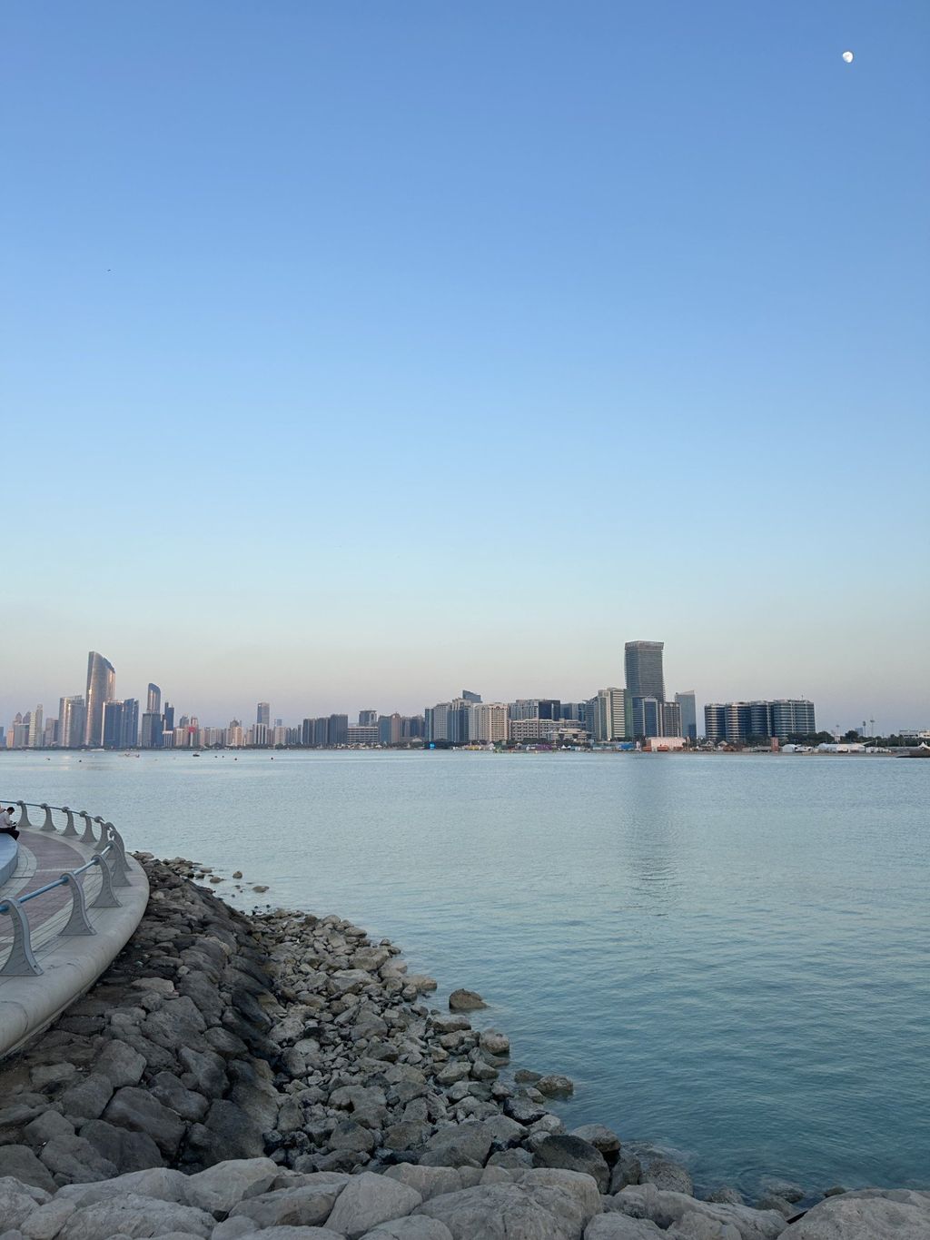Expat Mums Abu Dhabi: Walk & Talk Corniche Boardwalk