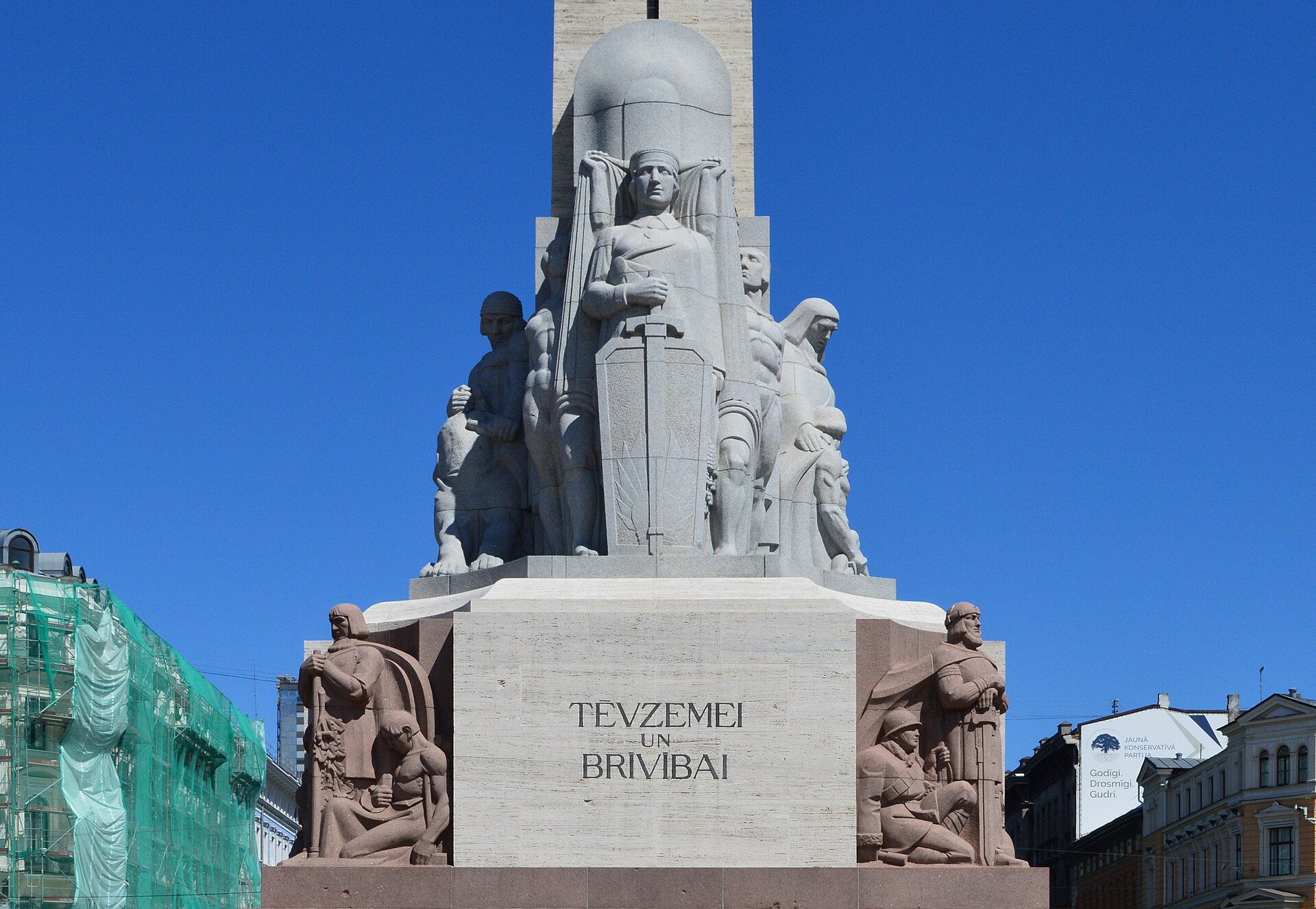Freedom Monument — photograph by Scotch Mist, CC BY-SA 4.0, via Wikimedia Commons